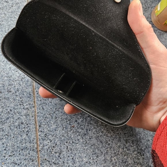 Ray-Ban Case - Picture 2 of 2